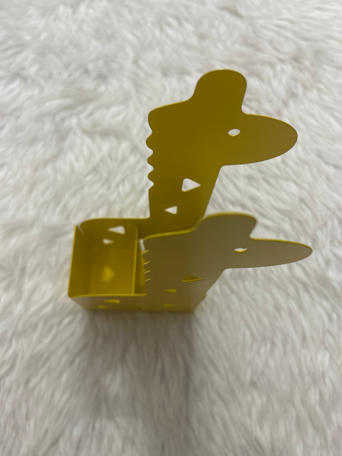 Giraffe Metal Pen Stand