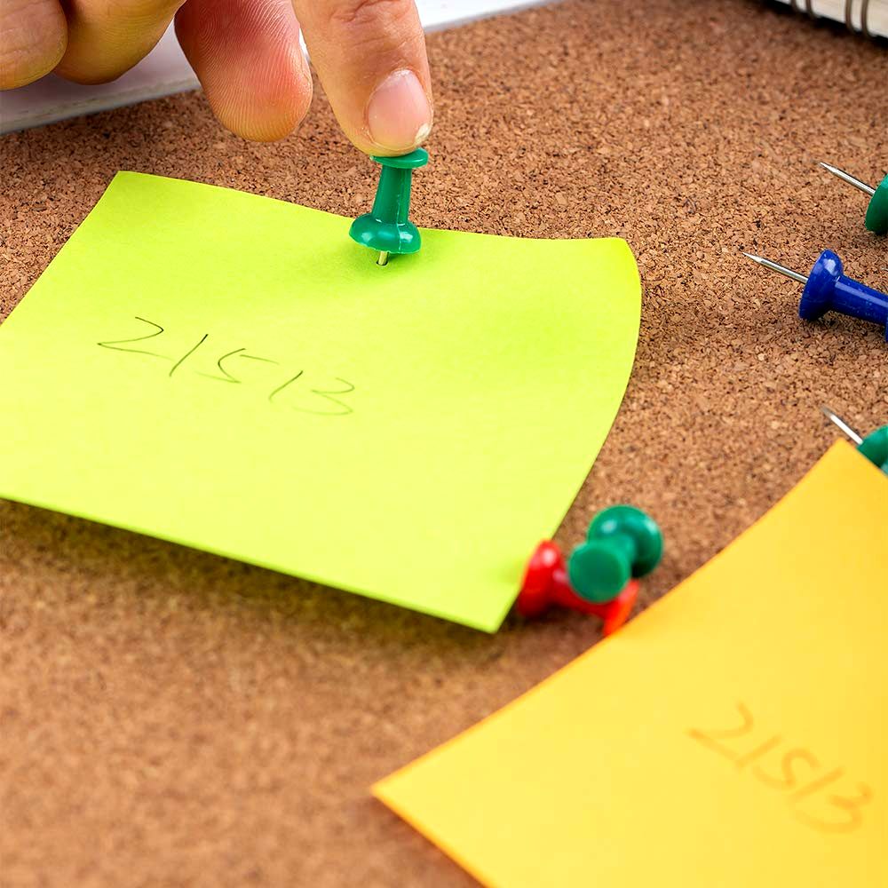 Deli Thumb Tacks (Push Pin) W0021 23mm