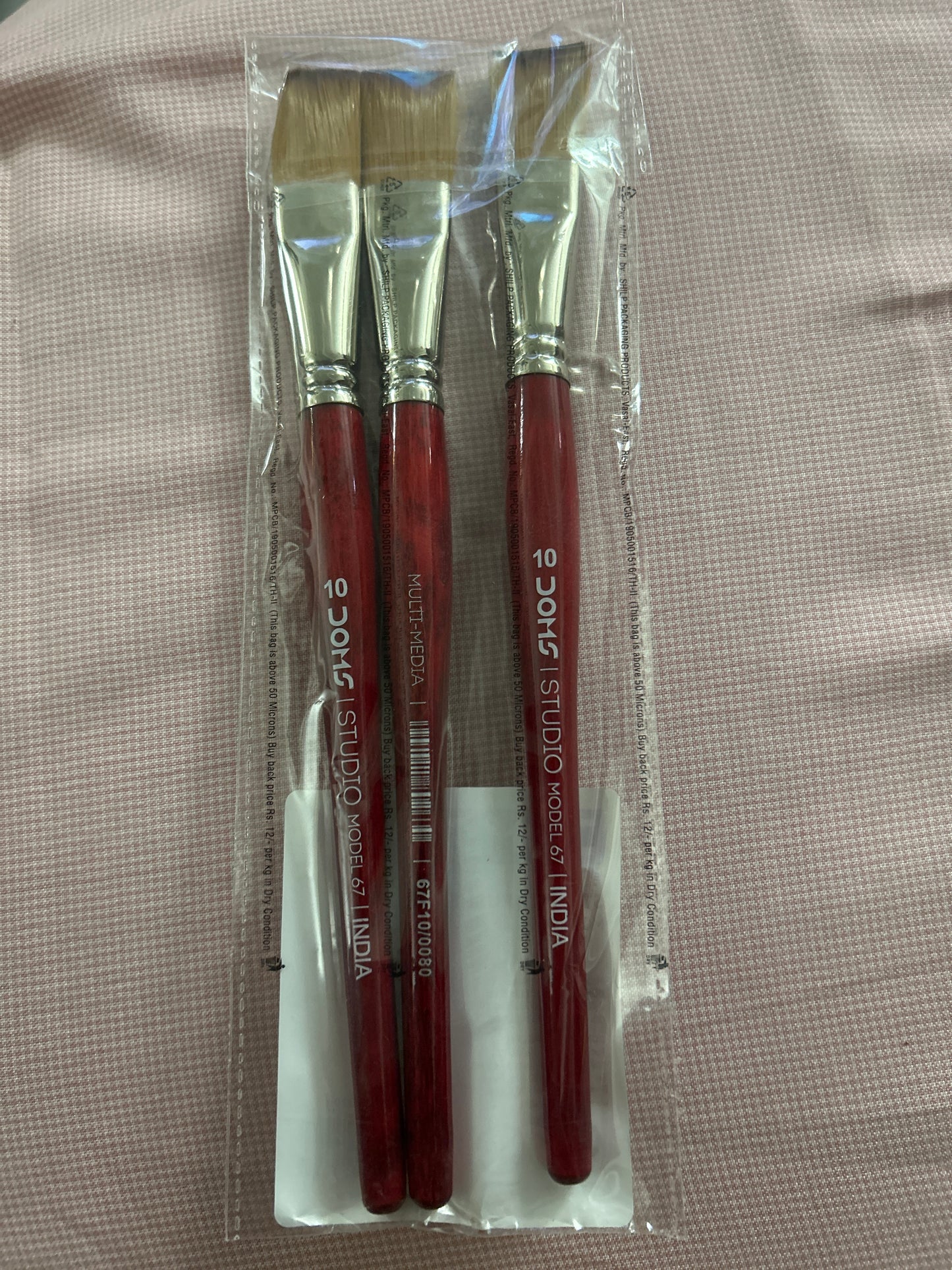 DOMS STUDIO BRUSH FLAT NO. 10
