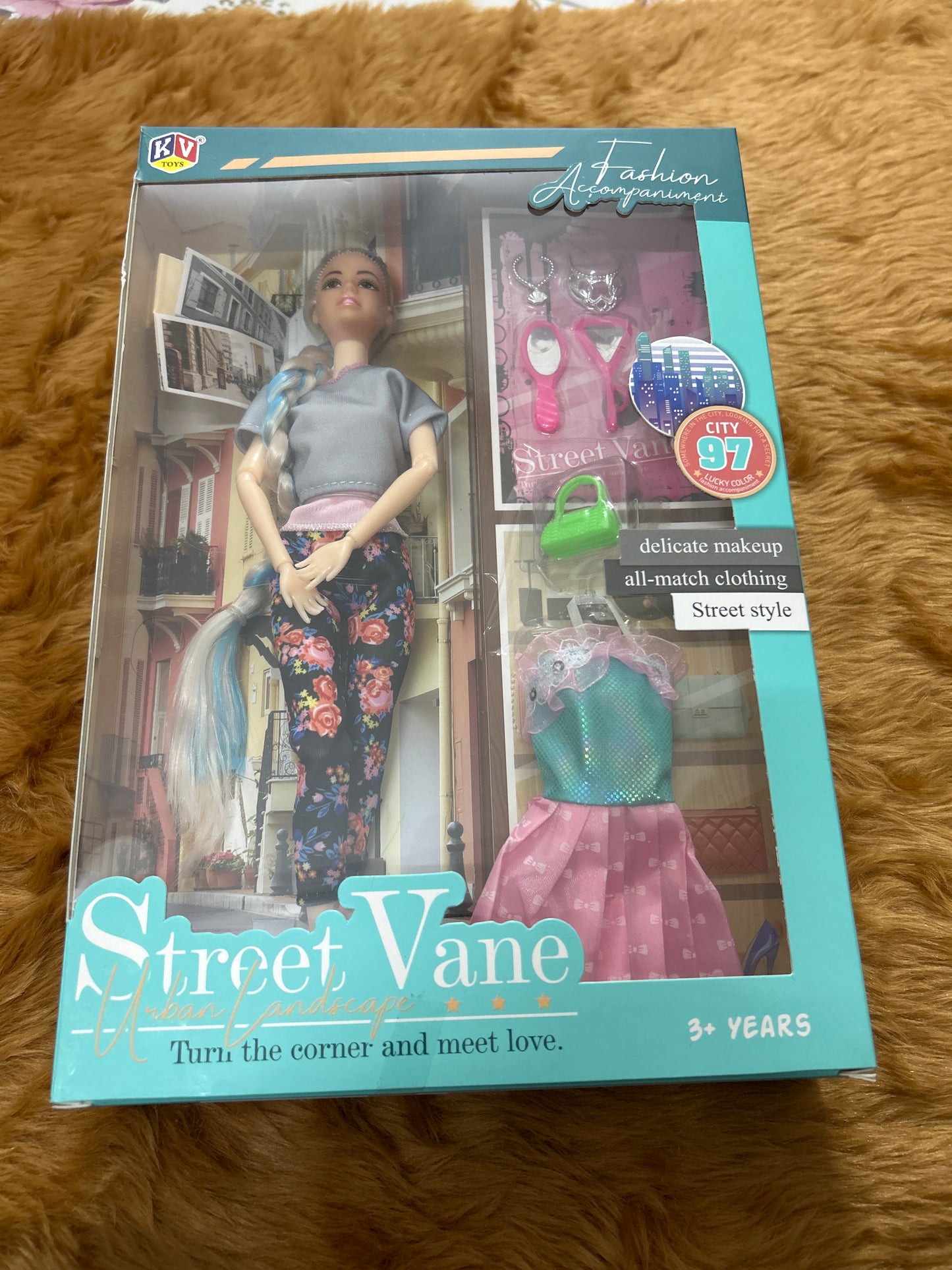 KV Street Vane Doll 3+