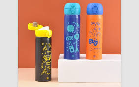 GIBO Insulated Stainless Steel Water Bottle for Kids 420ML With Doodle Print