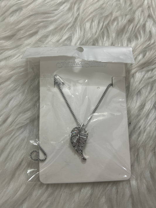 MRP275 Chain Pendant