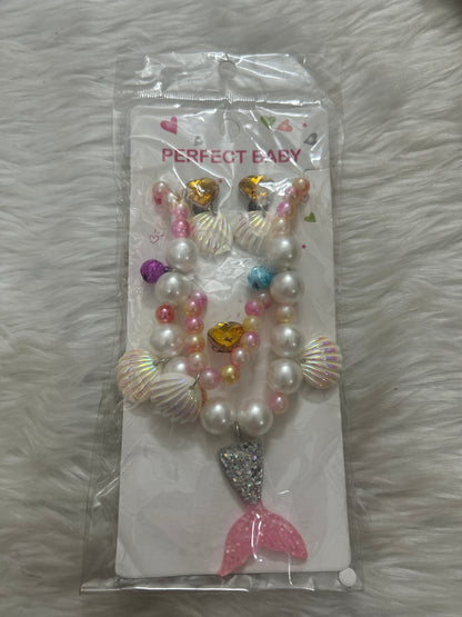Fish Tail Necklace Set