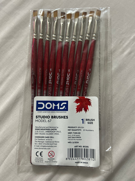 DOMS STUDIO BRUSH FLAT NO. 1