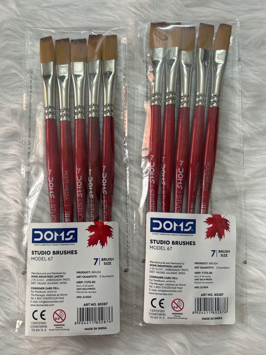 DOMS STUDIO BRUSH FLAT NO. 7