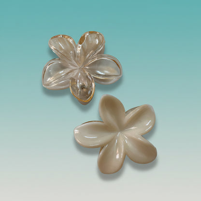 Duotone Lily Clutcher Big by Gift Hub Mart