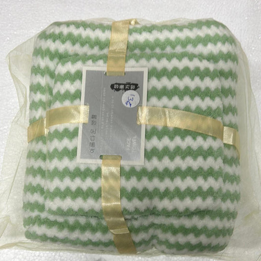 Fancy Towel set by Gifthubmart