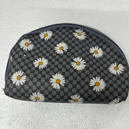 Pouch set of 3 by Gifthubmart