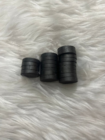Round Magnet 2 Cms Dia by Gifthubmart
